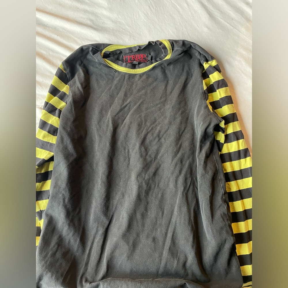 TRIPP NYC LONGSLEEVE TEE